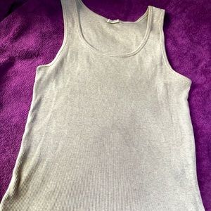 A perfect fit grey ribbed tank top. sz tags removed, measurements in pics.